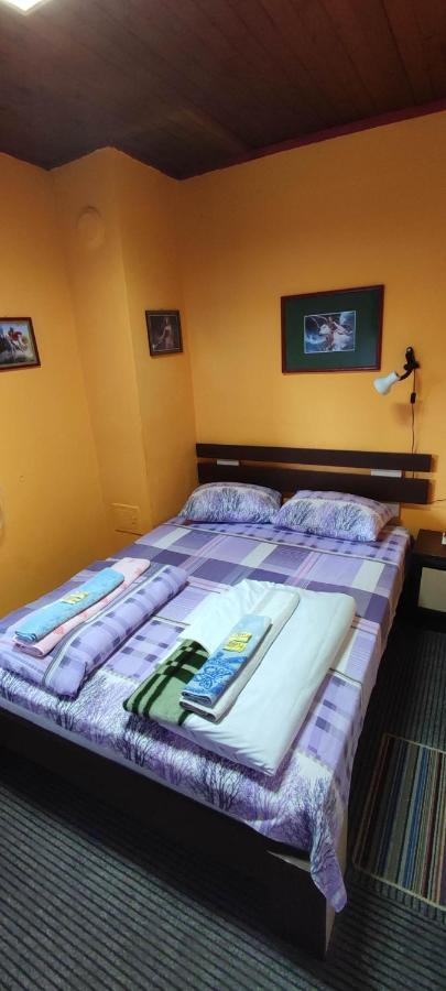 Стаи За Гости Ореха Троян Private Rooms Oreha Exterior foto